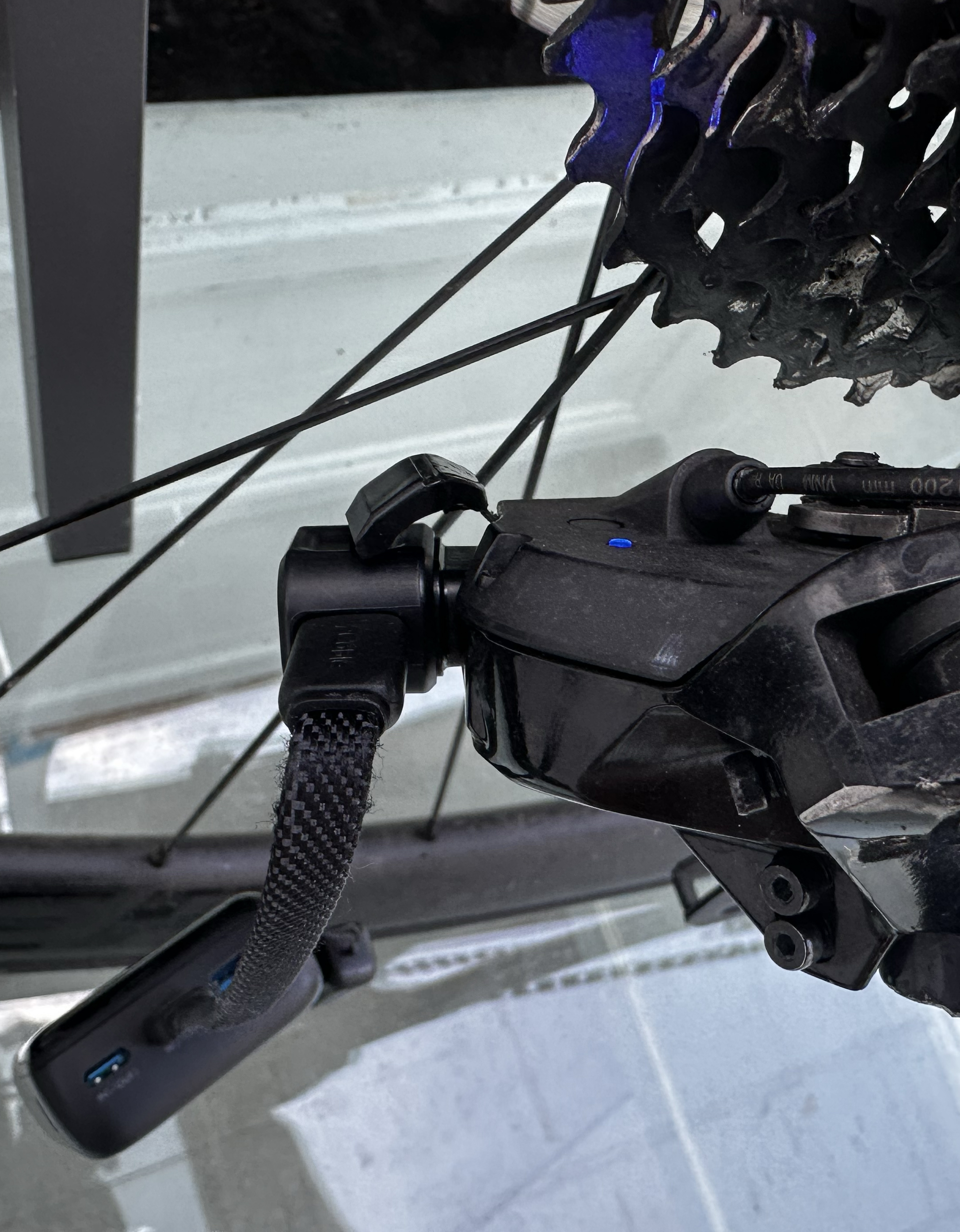 T1 Shift USB-C to Shimano Di2 adapter